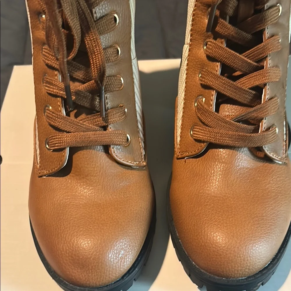 SO Tan and Cream Lace Up Boots with Chunky Sole - Picture 3 of 9